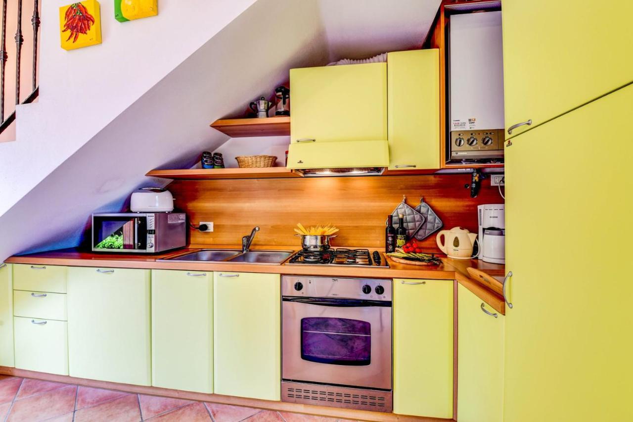 マネルバ・デル・ガルダ Casa Delisaヴィラ エクステリア 写真